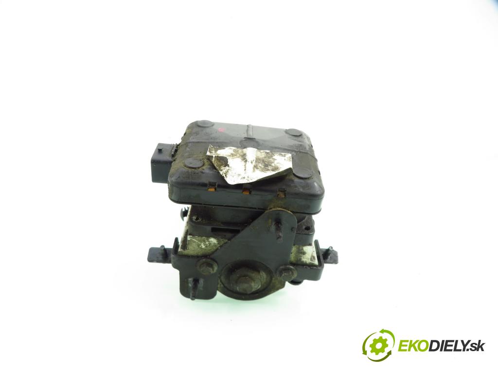 CITROEN C5 III Break (RW_) KOMBI 2008 150,00 2.7 HDi - UHZ (DT17BTED4) 2720,00 pumpa nápravy 