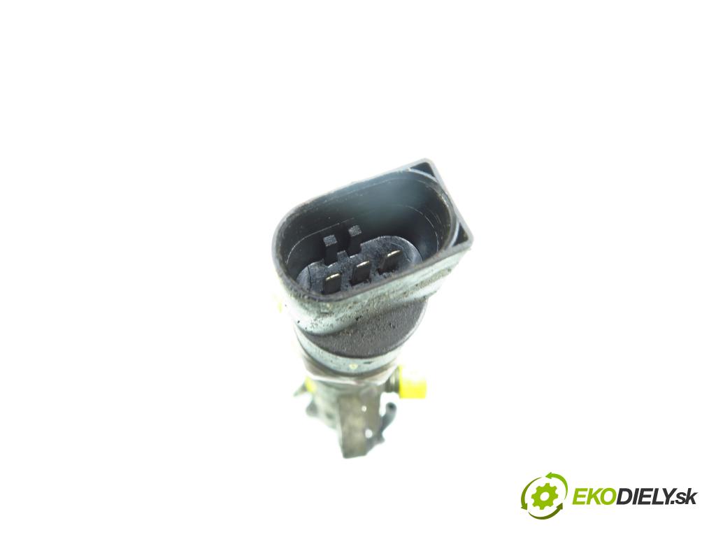 MERCEDES-BENZ VITO Skrzynia (638) FURGON 2000 90,00 112 CDI 2.2 (638.094) - OM 611.980 2151,00 lišta vstřikovací 6110780149 ; 0445214004 ; 6110700095 (Vstřikovací lišta)