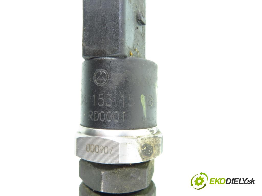 MERCEDES-BENZ VITO Skrzynia (638) FURGON 2000 90,00 112 CDI 2.2 (638.094) - OM 611.980 2151,00 lišta vstřikovací 6110780149 ; 0445214004 ; 6110700095 (Vstřikovací lišta)