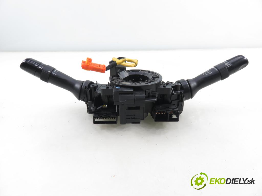 TOYOTA AURIS (_E15_) HB 2007 91,00 1.6 Dual-VVTi 124 - 1ZR-FE 1598,00 páčka/prepínač