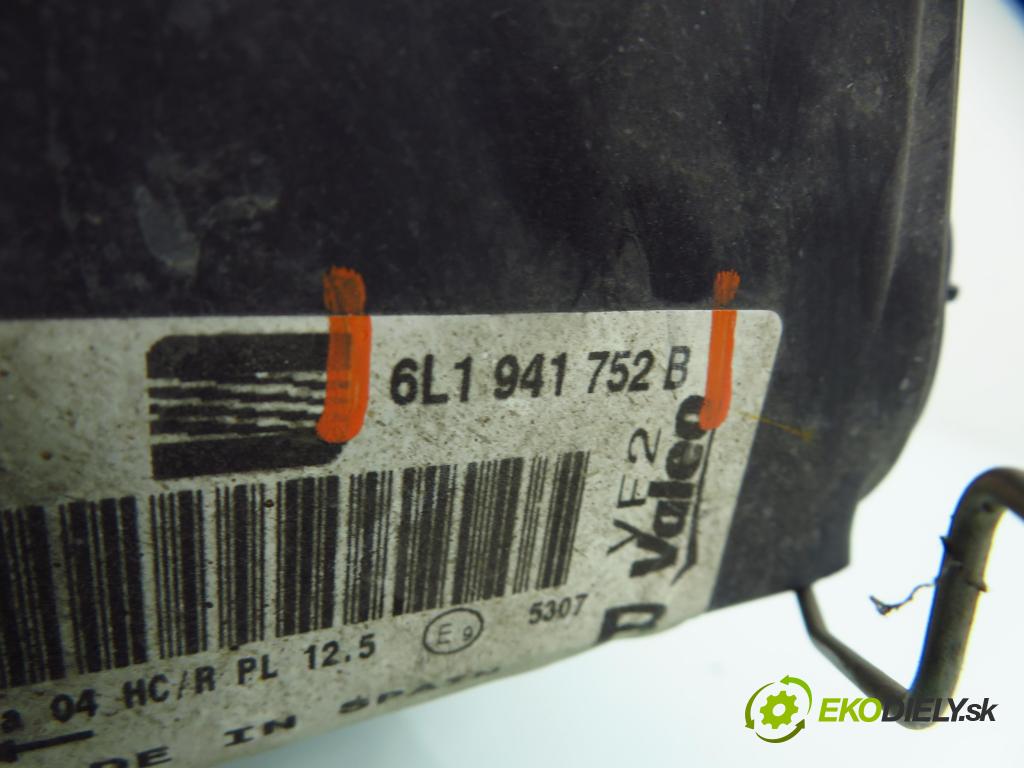 SEAT IBIZA III (6L1) HB 2005 55,00 1.4 16V - BBY 1390,00 světlo PP 6L1941752B