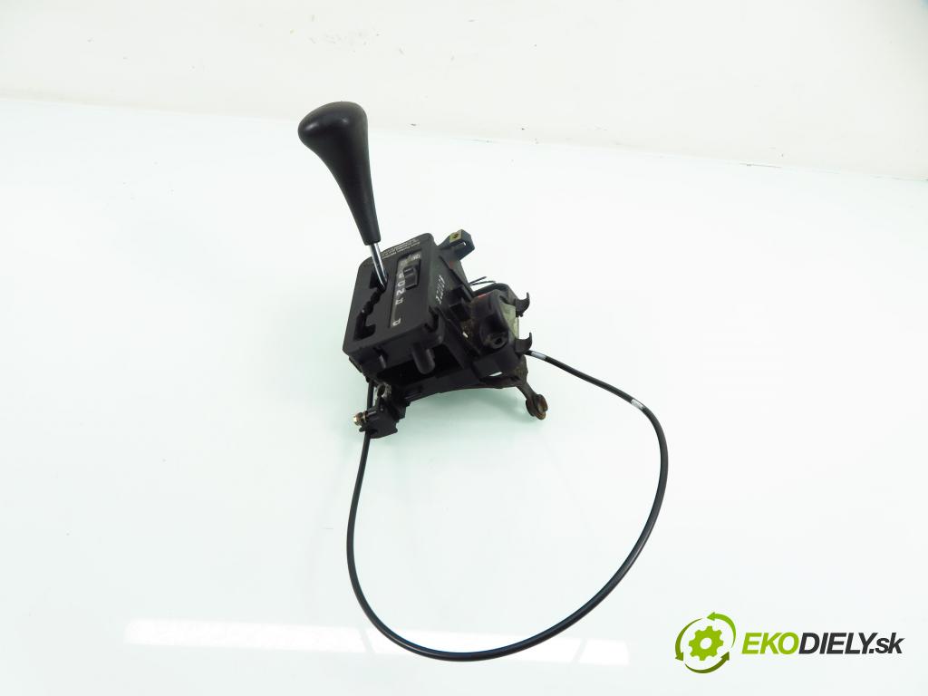 MERCEDES-BENZ Sedan (W124) SEDAN 1992 100,00 200 E (124.019) - M 111.940 1998,00 ZVEDÁK: 1292670637