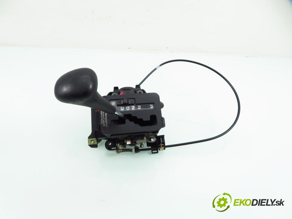 MERCEDES-BENZ Sedan (W124) SEDAN 1992 100,00 200 E (124.019) - M 111.940 1998,00 ZVEDÁK: 1292670637