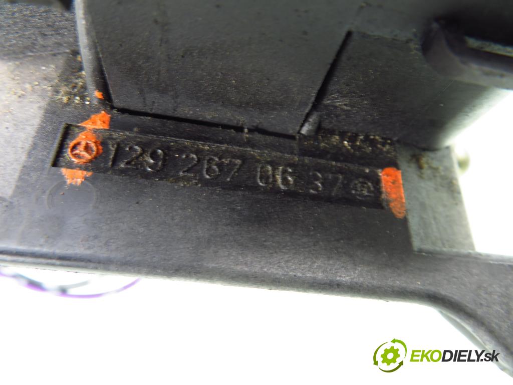 MERCEDES-BENZ Sedan (W124) SEDAN 1992 100,00 200 E (124.019) - M 111.940 1998,00 ZVEDÁK: 1292670637