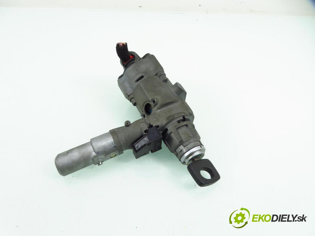 MERCEDES-BENZ Sedan (W124) SEDAN 1992 100,00 200 E (124.019) - M 111.940 1998,00 spinačka 1245450314 (Spínacia skrinka)