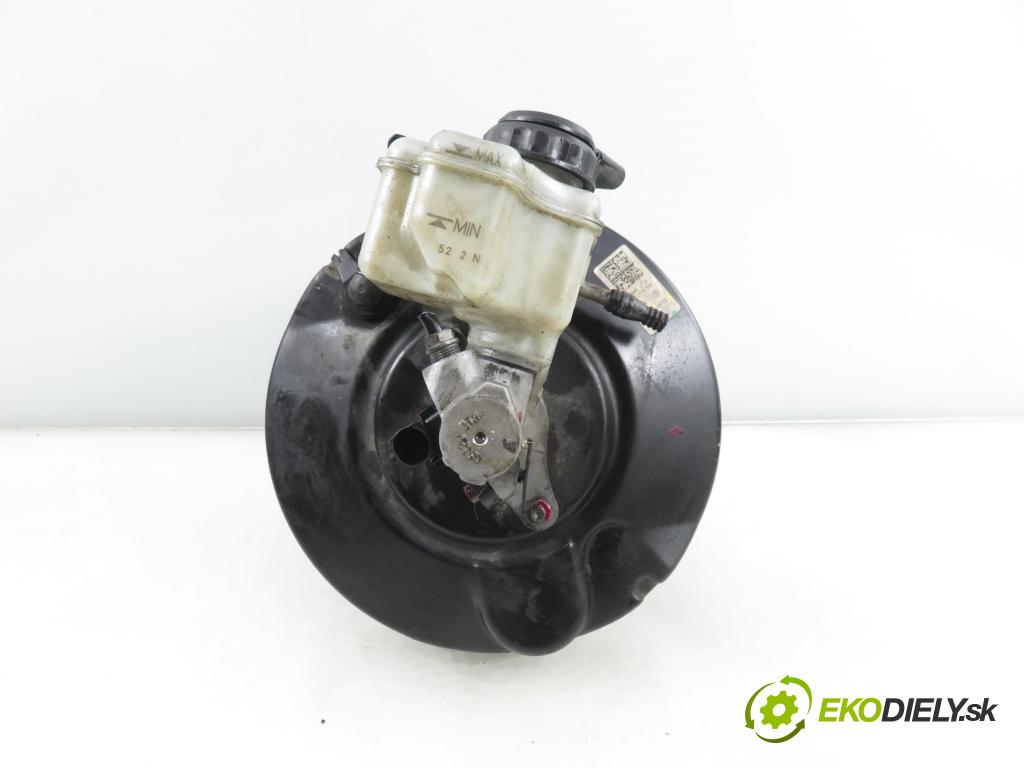 SKODA OCTAVIA II (1Z3) LIFTBACK 2012 75,00 1.6 - BSE 1595,00 posilovač 1K1614105CK (Servočerpadlo)