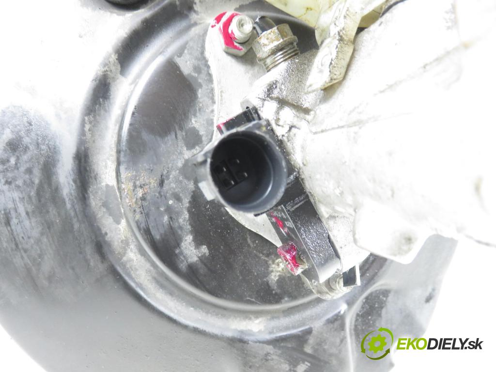 SKODA OCTAVIA II (1Z3) LIFTBACK 2012 75,00 1.6 - BSE 1595,00 posilovač 1K1614105CK (Servočerpadlo)