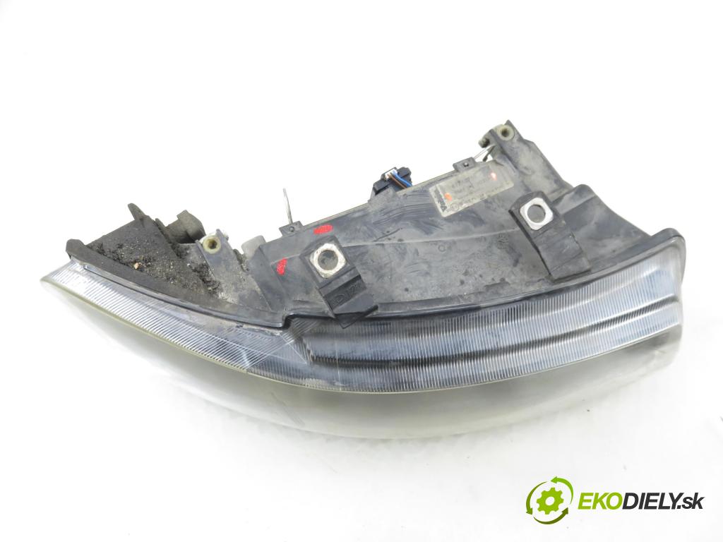 SEAT TOLEDO II (1M2) SEDAN 2001 66,00 1.9 TDI 90 - ALH 1896,00 Svetlo PP 1M1941002D