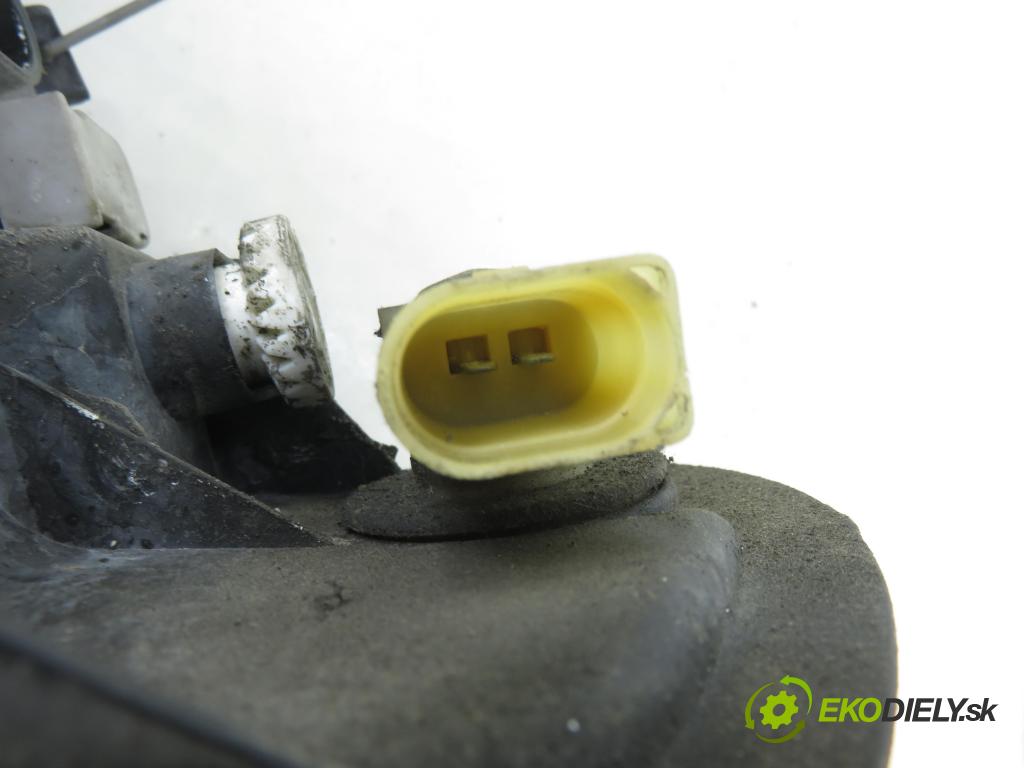 SEAT TOLEDO II (1M2) SEDAN 2001 66,00 1.9 TDI 90 - ALH 1896,00 Svetlo PP 1M1941002D