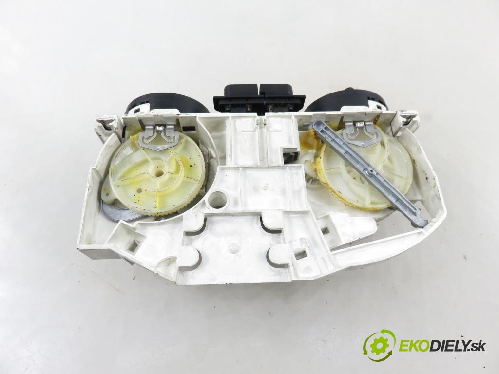 SEAT TOLEDO II (1M2) SEDAN 2001 66,00 1.9 TDI 90 - ALH 1896,00 Panel kúrenia KLIMATIZACE: 1M0820045A