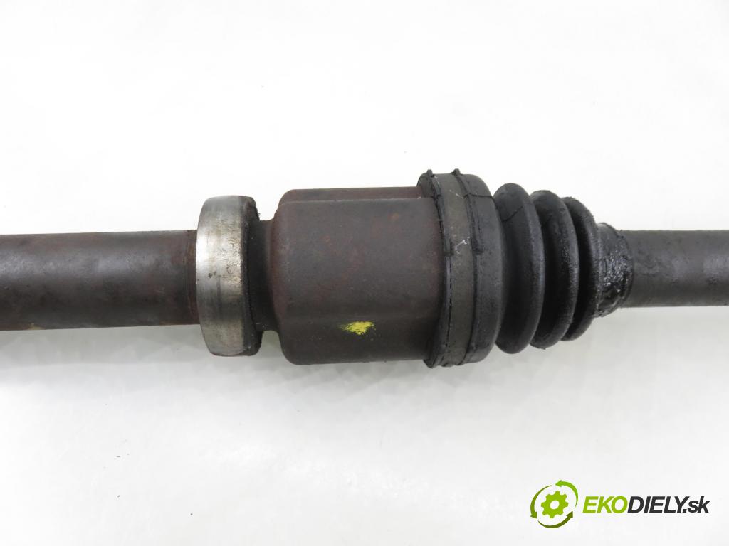 FORD FOCUS III Turnier KOMBI 2012 85,00 1.6 TDCi - T1DB 1560,00 poloos PP AV613B436CC