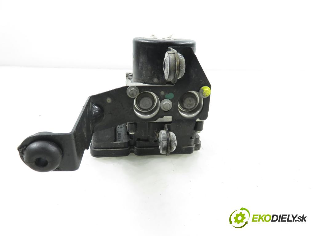 FORD FOCUS III Turnier KOMBI 2012 85,00 1.6 TDCi - T1DB 1560,00 pumpa ABS 10096101403 ; BV612C405AF (Pumpa ABS)