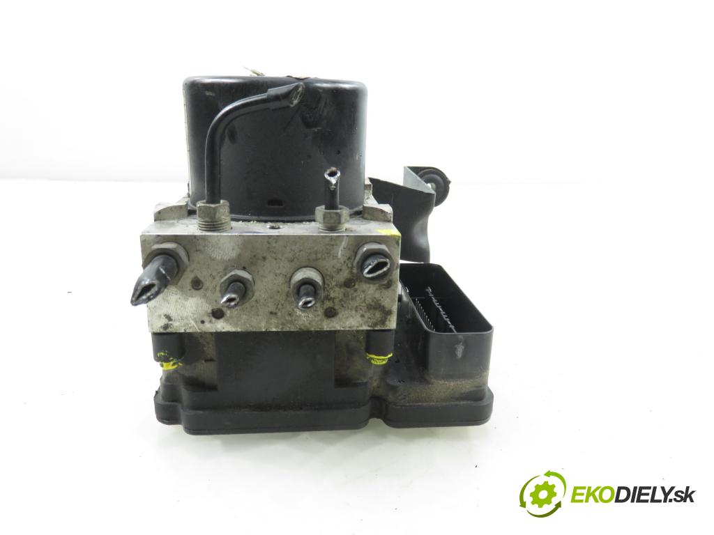 FORD FOCUS III Turnier KOMBI 2012 85,00 1.6 TDCi - T1DB 1560,00 pumpa ABS 10096101403 ; BV612C405AF (Pumpa ABS)