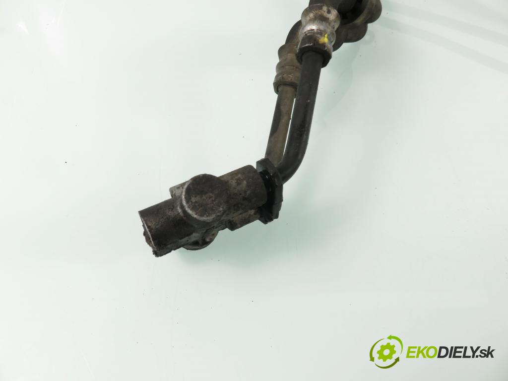 PORSCHE CAYENNE II (92A) SUV 2010 176,00 3.0 Diesel - M 05.9E 2967,00 trubka olejový 7P0317801F