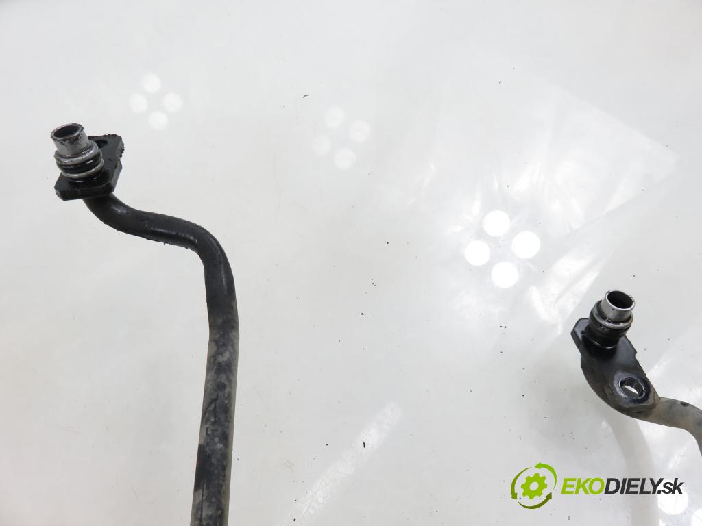 PORSCHE CAYENNE II (92A) SUV 2010 176,00 3.0 Diesel - M 05.9E 2967,00 trubka olejový 7P0317801F