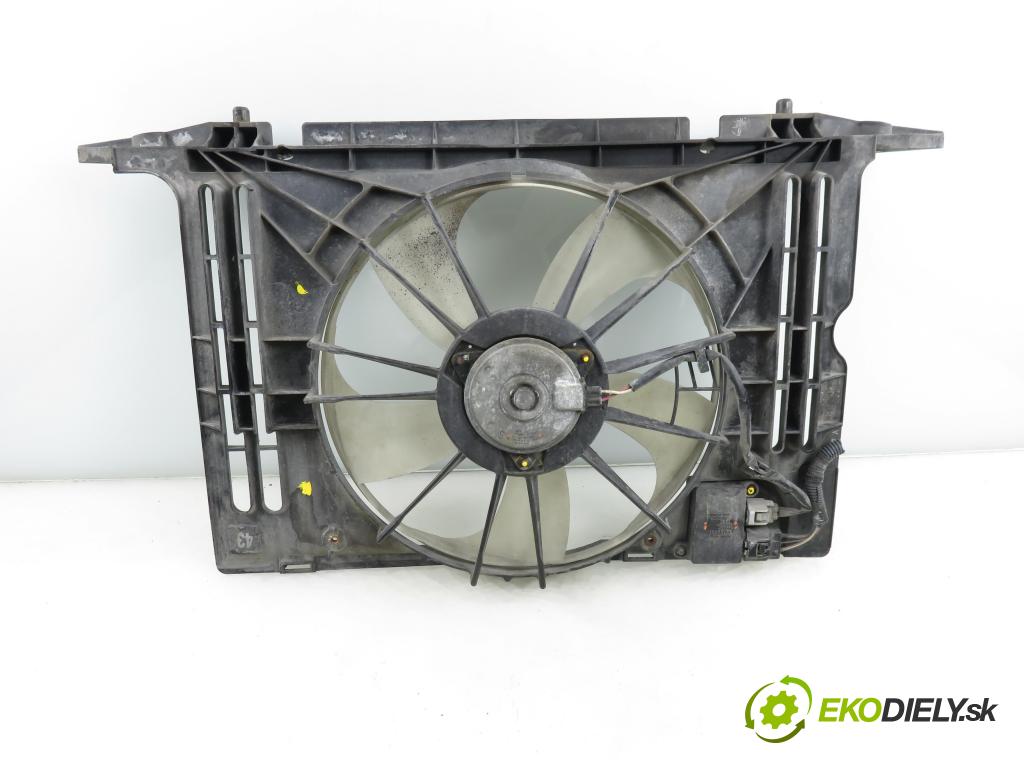 TOYOTA AURIS (_E15_) HB 2007 91,00 1.6 Dual-VVTi 124 - 1ZR-FE 1598,00 ventilátor chladič PODNEBÍ / VODA 8925712010 ; 4993003341 ; 1680008470