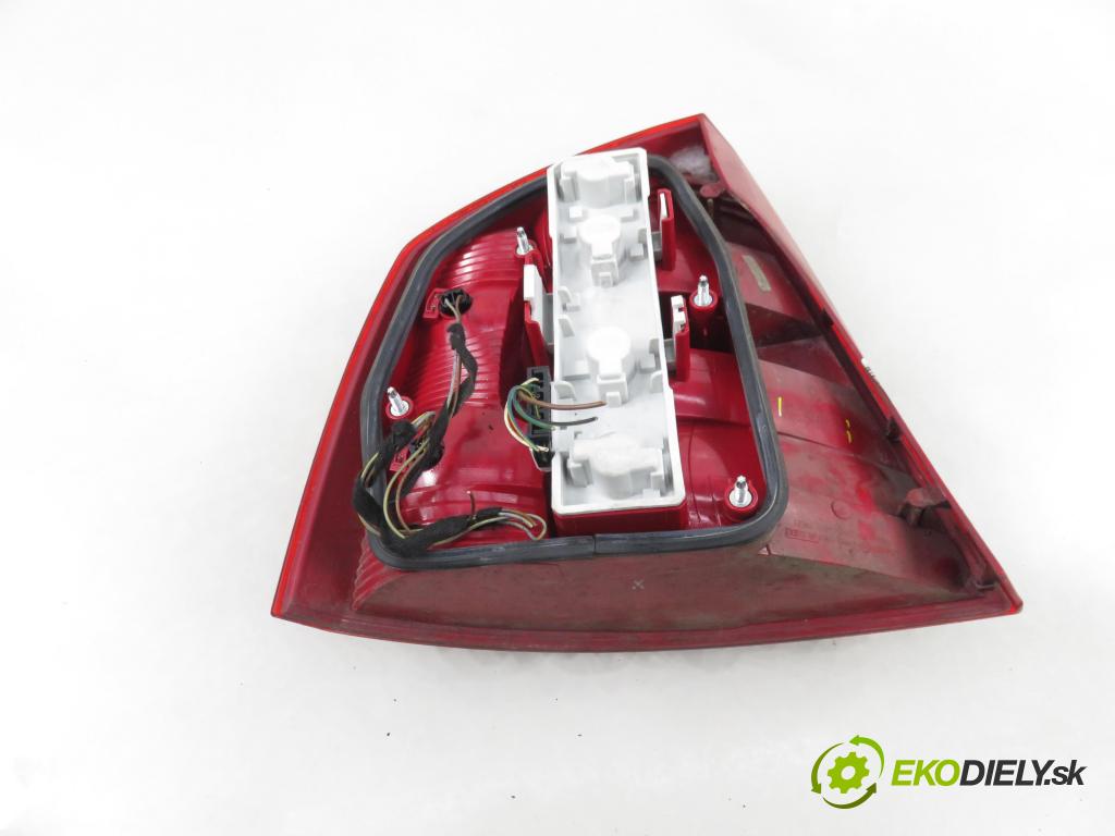 SKODA OCTAVIA II (1Z3) LIFTBACK 2012 75,00 1.6 - BSE 1595,00 světlo pravé zadní 1Z5945096A ; 1Z5945112A