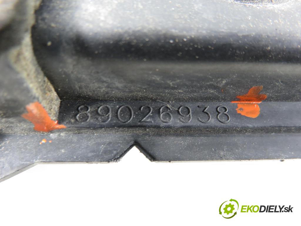 PEUGEOT 307 Break (3E) KOMBI 2003 66,00 2.0 HDI 90 - RHY (DW10TD) 1997,00 PŘÍSPĚVEK svetla levý ZADNÍ: 89026938