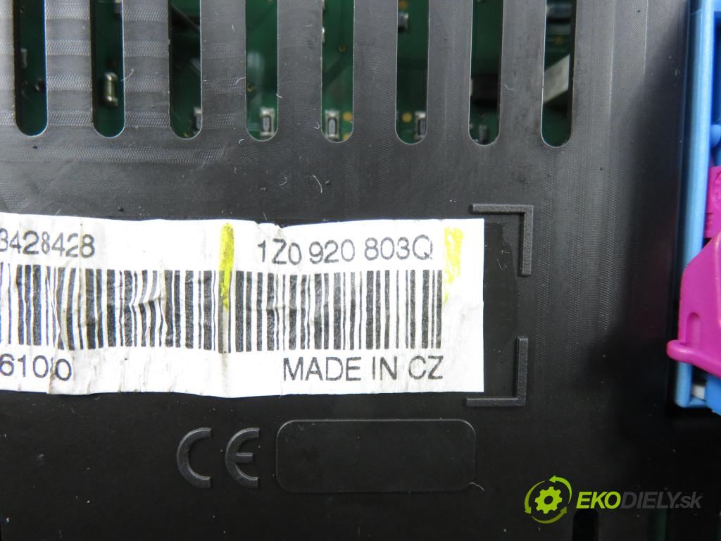 SKODA OCTAVIA II (1Z3) LIFTBACK 2012 75,00 1.6 - BSE 1595,00 prístrojovka elektrický 1Z0920803Q