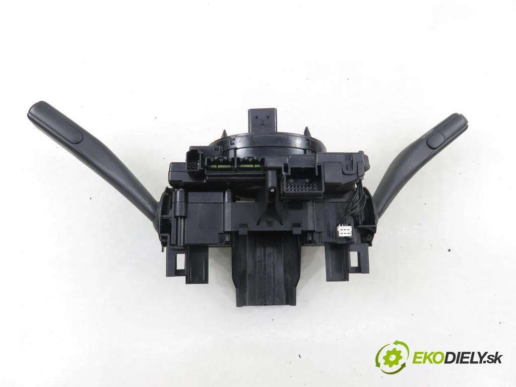 SKODA OCTAVIA II (1Z3) LIFTBACK 2012 75,00 1.6 - BSE 1595,00 PAKA/ŘAZENÍ/SADA: 5K0953569 ; 1K5953521AE ; 1K5953502J