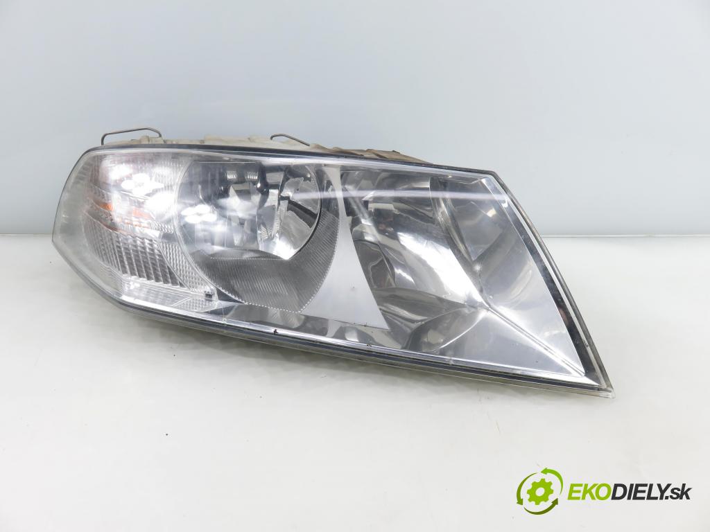 SKODA OCTAVIA II (1Z3) LIFTBACK 2012 75,00 1.6 - BSE 1595,00 Svetlo PP 