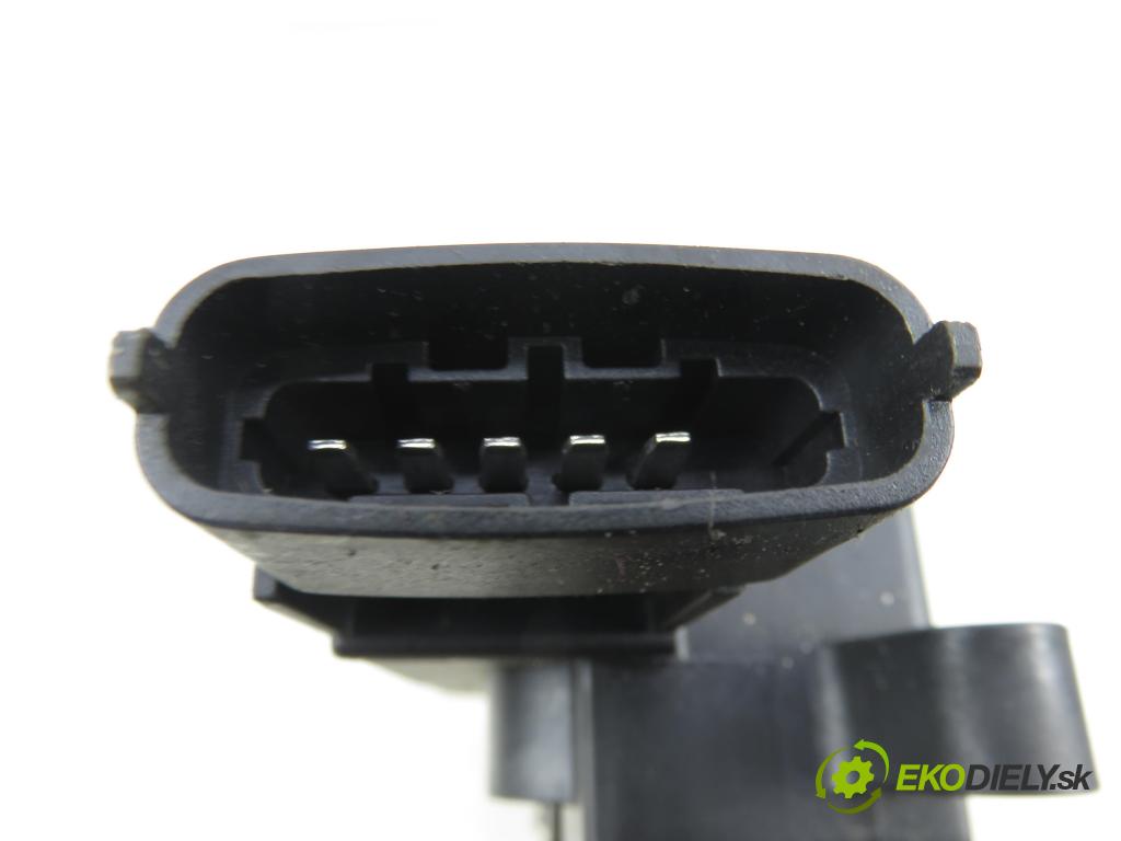 OPEL VECTRA C (Z02) SEDAN 2003 90,00 1.8 16V 122 - Z 18 XE 1796,00 Cievka zapaľovacia 245108