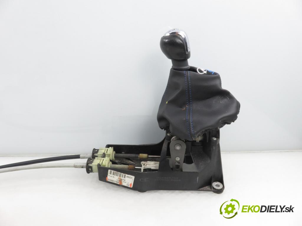 OPEL VECTRA C (Z02) SEDAN 2003 90,00 1.8 16V 122 - Z 18 XE 1796,00 ZVEDÁK: 24465788CE