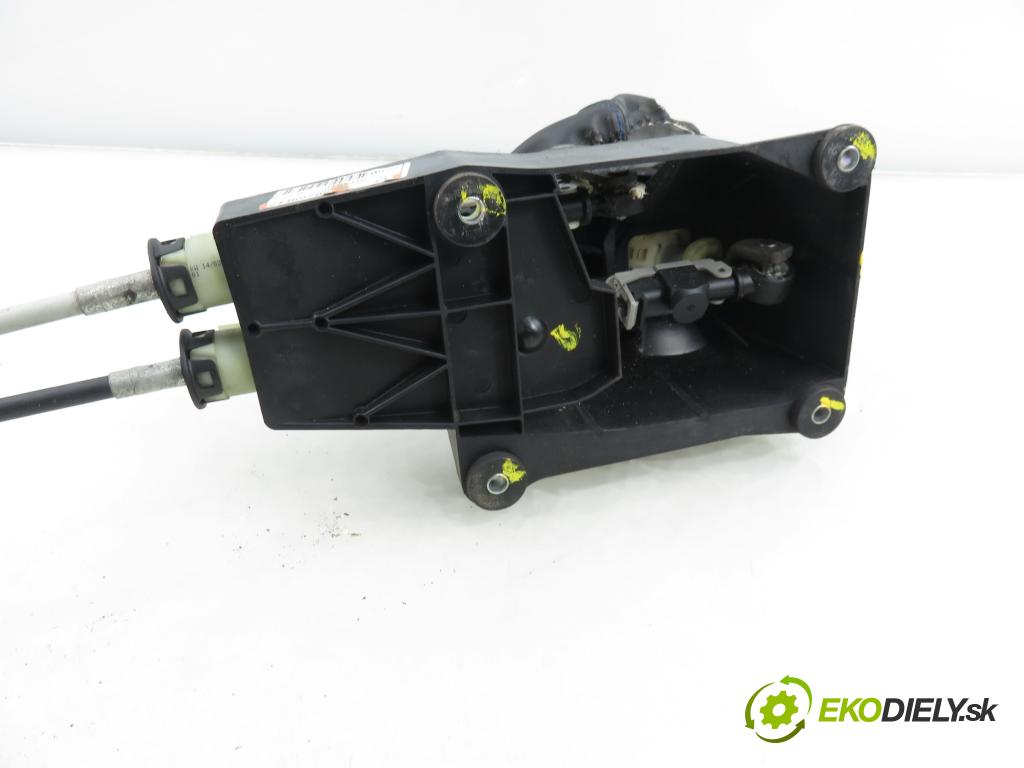 OPEL VECTRA C (Z02) SEDAN 2003 90,00 1.8 16V 122 - Z 18 XE 1796,00 ZVEDÁK: 24465788CE