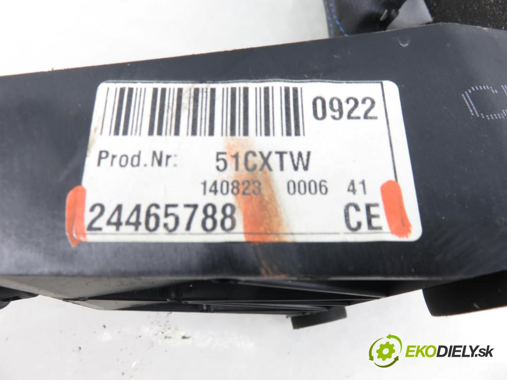 OPEL VECTRA C (Z02) SEDAN 2003 90,00 1.8 16V 122 - Z 18 XE 1796,00 ZVEDÁK: 24465788CE