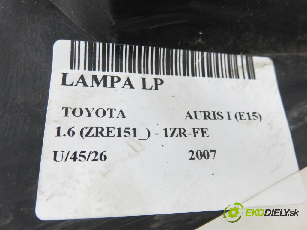 TOYOTA AURIS (_E15_) HB 2007 91,00 1.6 Dual-VVTi 124 - 1ZR-FE 1598,00 světlo LP 8115002460