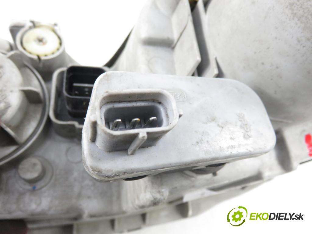 HYUNDAI SONATA IV (EF) SEDAN 2004 96,00 2.0 1997,00 Svetlo PP