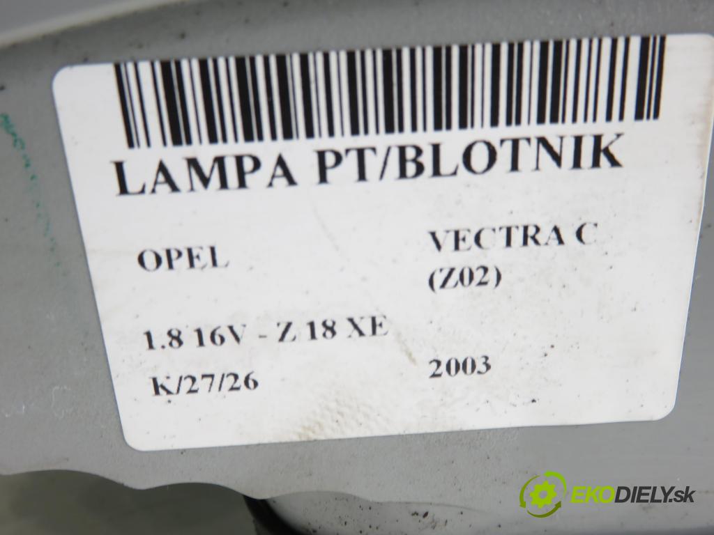 OPEL VECTRA C (Z02) SEDAN 2003 90,00 1.8 16V 122 - Z 18 XE 1796,00 světlo pravé zadní