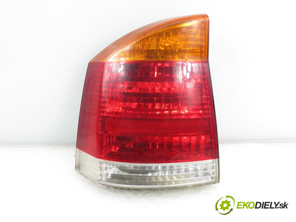 OPEL VECTRA C (Z02) SEDAN 2003 90,00 1.8 16V 122 - Z 18 XE 1796,00 světlo levé zadní 13130643