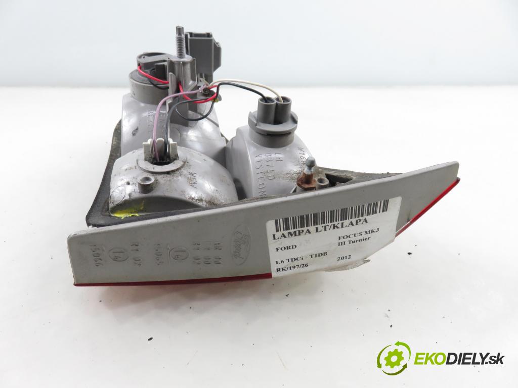 FORD FOCUS III Turnier KOMBI 2012 85,00 1.6 TDCi - T1DB 1560,00 Svetlo ľavé zadné kufor BM5113A603DB