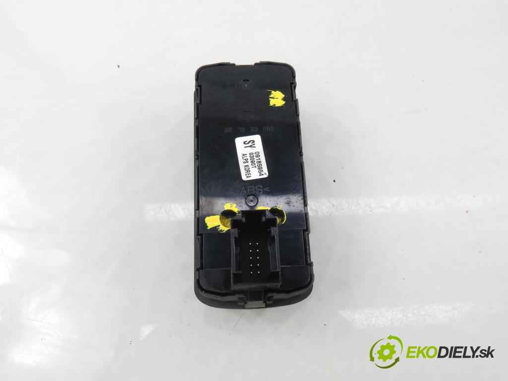 OPEL VECTRA C (Z02) SEDAN 2003 90,00 1.8 16V 122 - Z 18 XE 1796,00 Panel ovládania okien 09185954