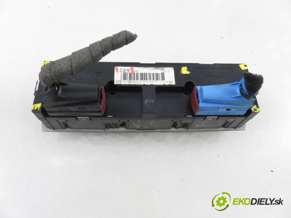 OPEL VECTRA C (Z02) SEDAN 2003 90,00 1.8 16V 122 - Z 18 XE 1796,00 Panel kúrenia KLIMATIZACE: 13138196