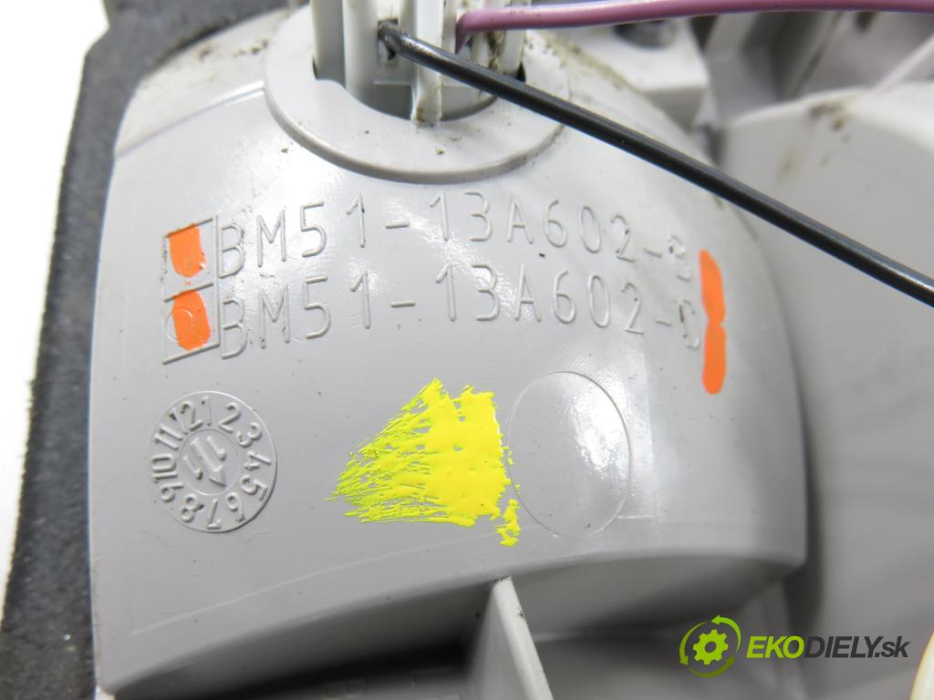 FORD FOCUS III Turnier KOMBI 2012 85,00 1.6 TDCi - T1DB 1560,00 Svetlo pravé zadné kufor BM5113A602B