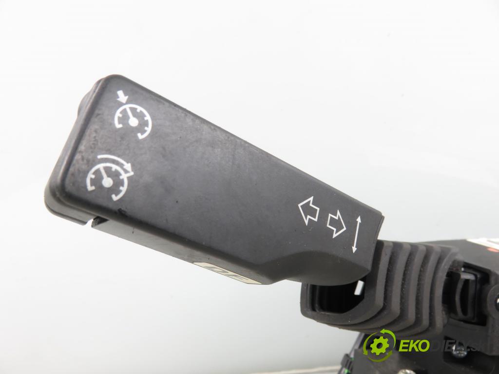 OPEL VECTRA C (Z02) SEDAN 2003 90,00 1.8 16V 122 - Z 18 XE 1796,00 páčka/prepínač 13132473GK