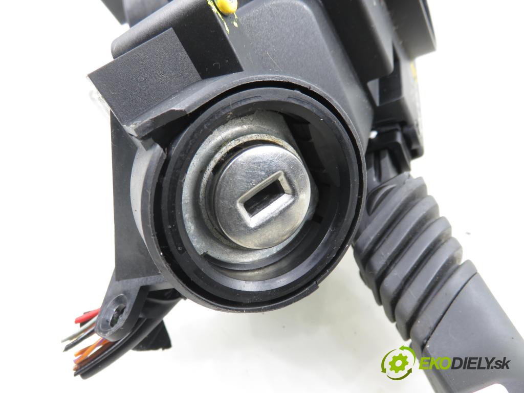 OPEL VECTRA C (Z02) SEDAN 2003 90,00 1.8 16V 122 - Z 18 XE 1796,00 páčka/prepínač 13132473GK