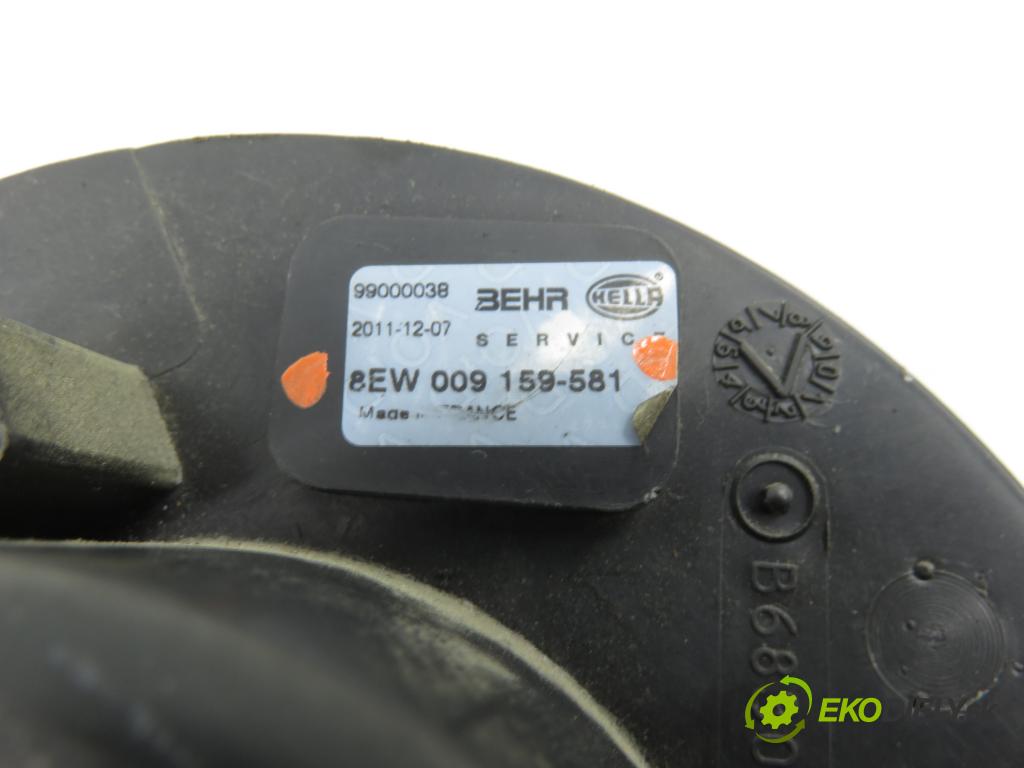 PEUGEOT 307 Break (3E) KOMBI 2003 66,00 2.0 HDI 90 - RHY (DW10TD) 1997,00 Ventilátor vetráku 8EW009159581