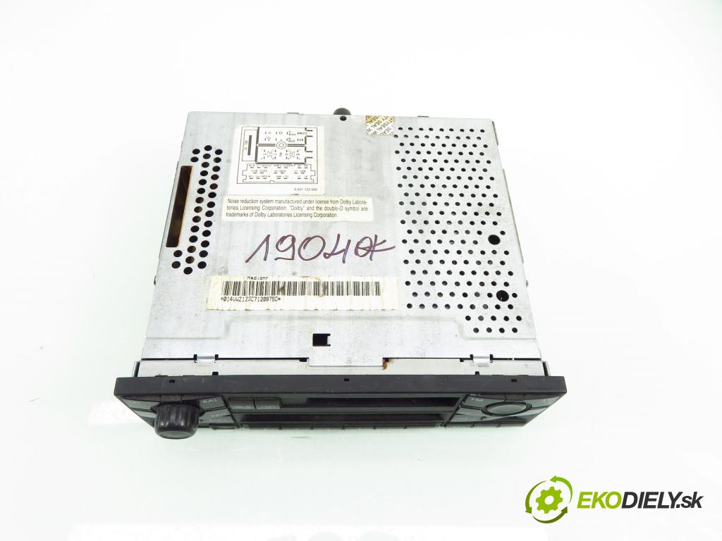 VW PASSAT B5.5 (3B3) SEDAN 2003 96,00 1.9 TDI - AWX 1896,00 RADIO modul 1J0035186E