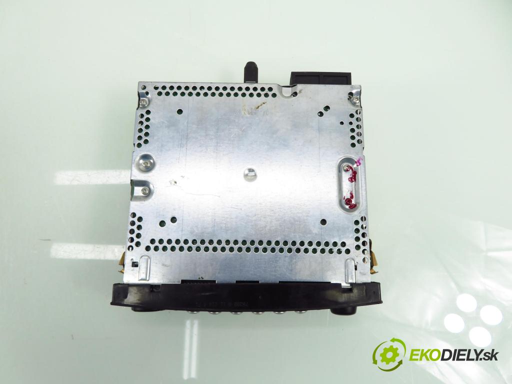 CITROEN C3 II (SC_) HB 2014 50,00 1.4 HDi 70 - 8HR (DV4C) 1398,00 RADIO CD 98032839XT