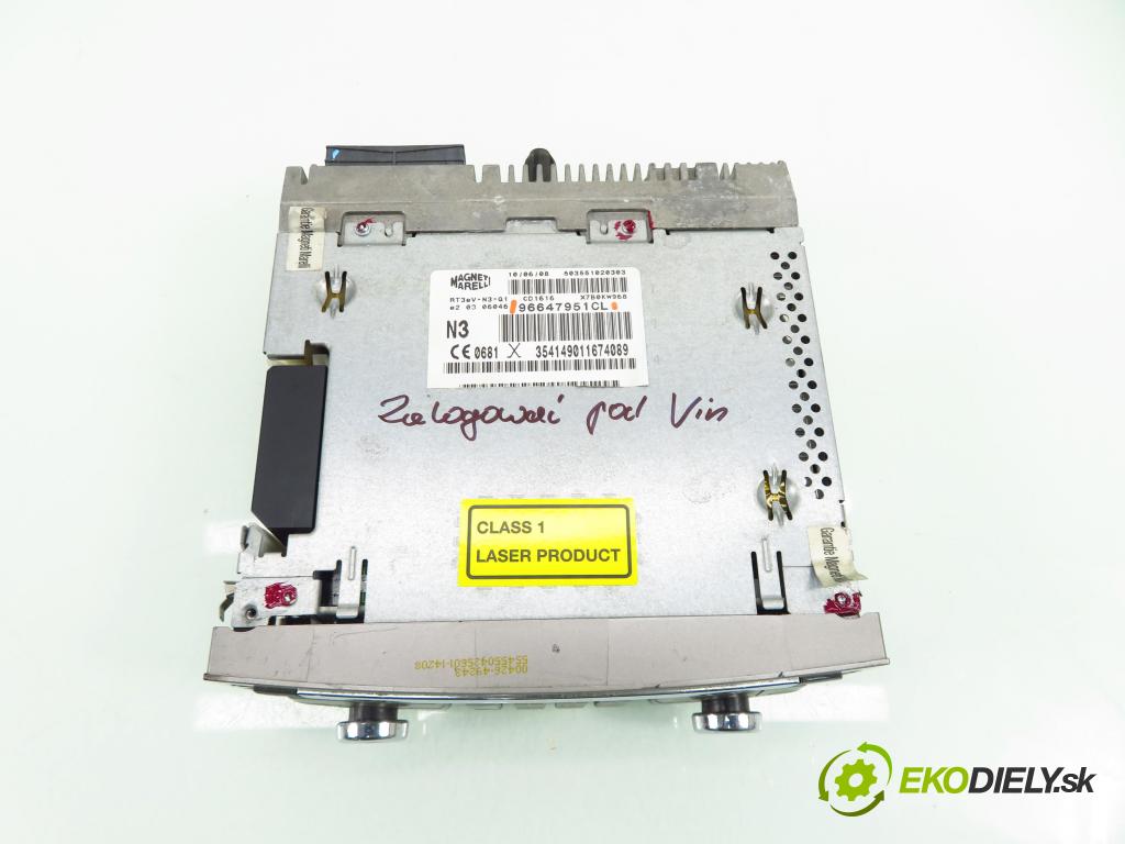 CITROEN C5 III Break (RW_) KOMBI 2008 150,00 2.7 HDi - UHZ (DT17BTED4) 2720,00 RADIO CD 96647951CL