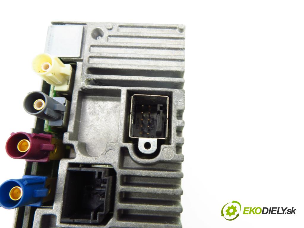 CITROEN C5 III Break (RW_) KOMBI 2008 150,00 2.7 HDi - UHZ (DT17BTED4) 2720,00 RADIO CD 96647951CL