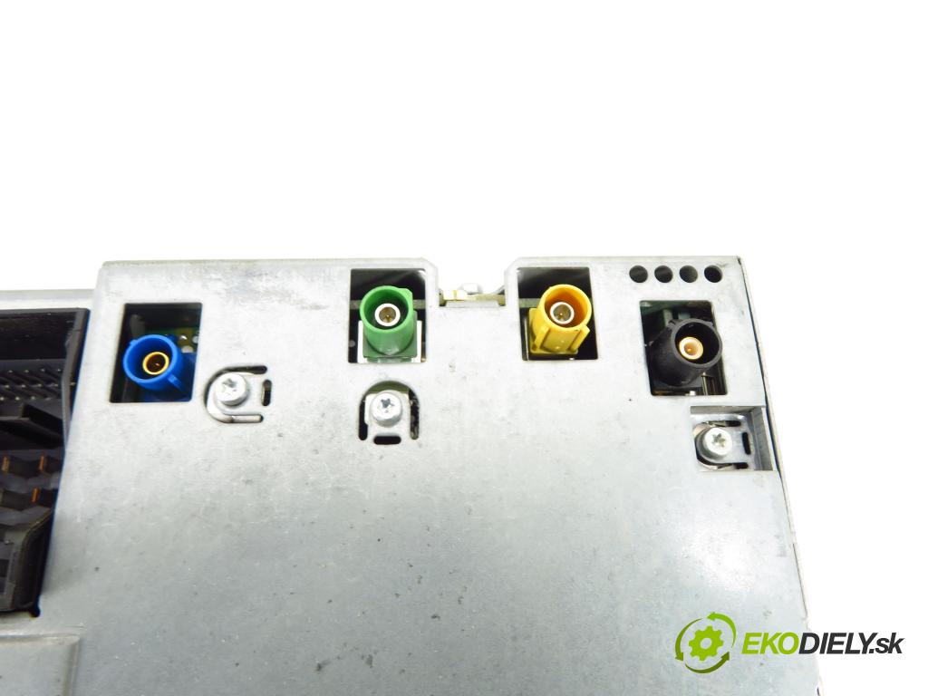 BMW 5 (F10) SEDAN 2011 0,00 520 d - N47 D20 C 1995,00 RADIO CD 9274570