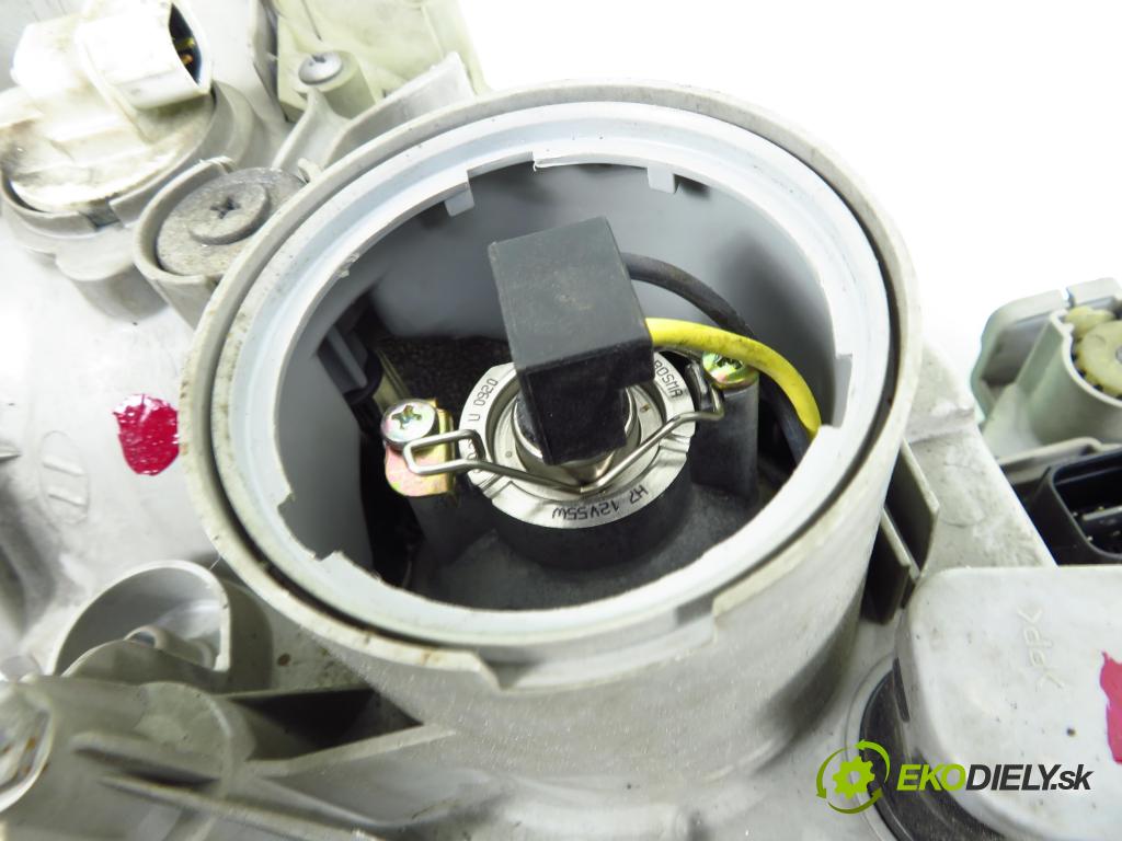 HYUNDAI SONATA IV (EF) SEDAN 2004 96,00 2.0 1997,00 Svetlo LP