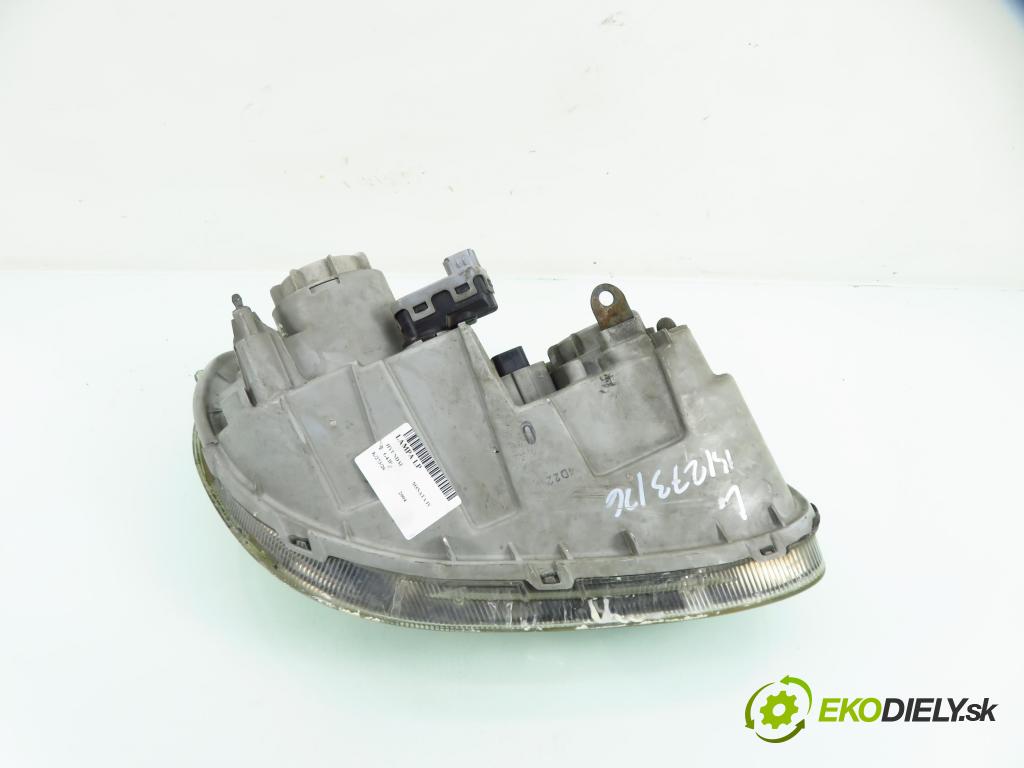 HYUNDAI SONATA IV (EF) SEDAN 2004 96,00 2.0 1997,00 Svetlo LP