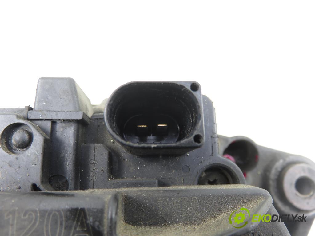 SKODA OCTAVIA I (1U2) LIFTBACK 2000 66,00 1.9 TDI 90- AGR 1896,00 Alternátor 028903028E ; 0124515010 (Alternátor)