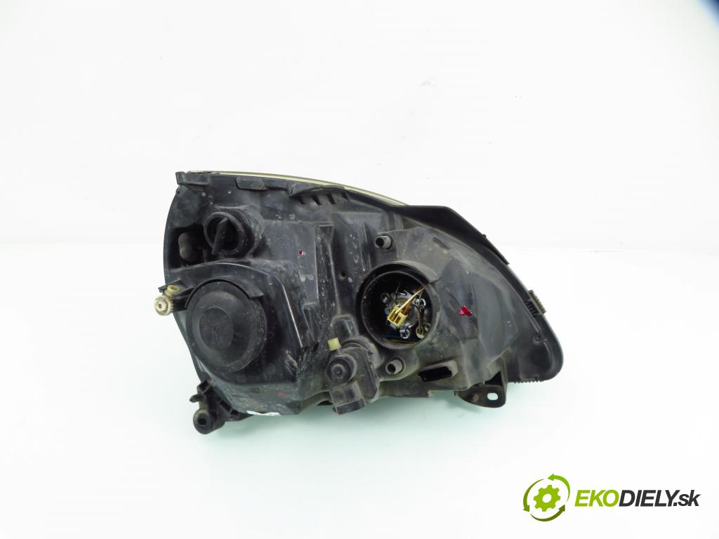 RENAULT CLIO II (BB_, CB_) HB 2003 72,00 1.4 16V (B/CB0P) - K4J 710 1390,00 světlo LP