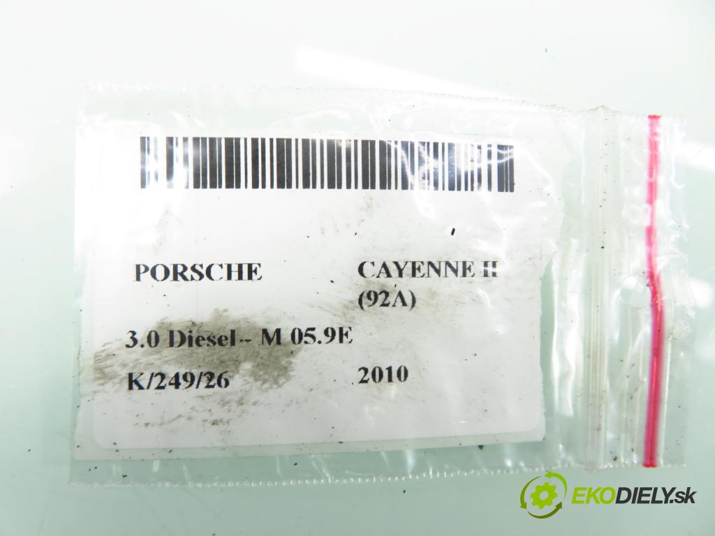 PORSCHE CAYENNE II (92A) SUV 2010 176,00 3.0 Diesel - M 05.9E 2967,00 Rúra intercoolera turba 7P0145762A
